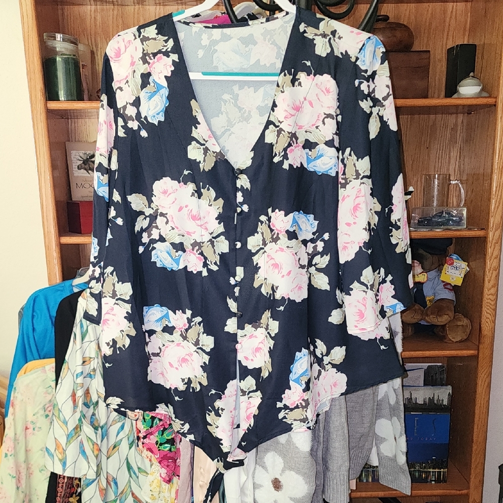 Source Unknown Black Floral Button-Up Blouse With Tie Kimono Sleeves Boho Tunic